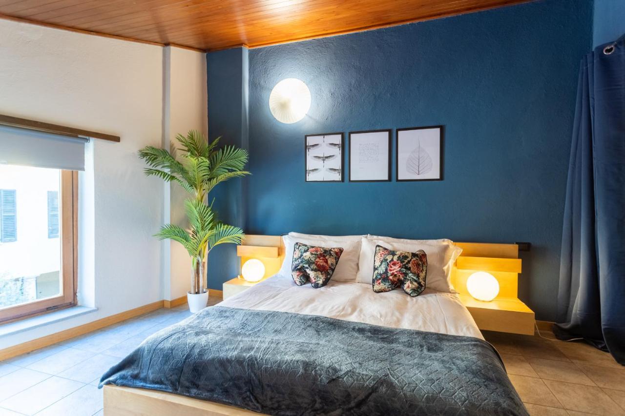 Blue Attic - Historical Como City Center By Rent All コモ エクステリア 写真
